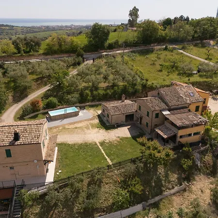 Residenza Oro - Relax E Piscina Апартаменты Чивитанова-Альта